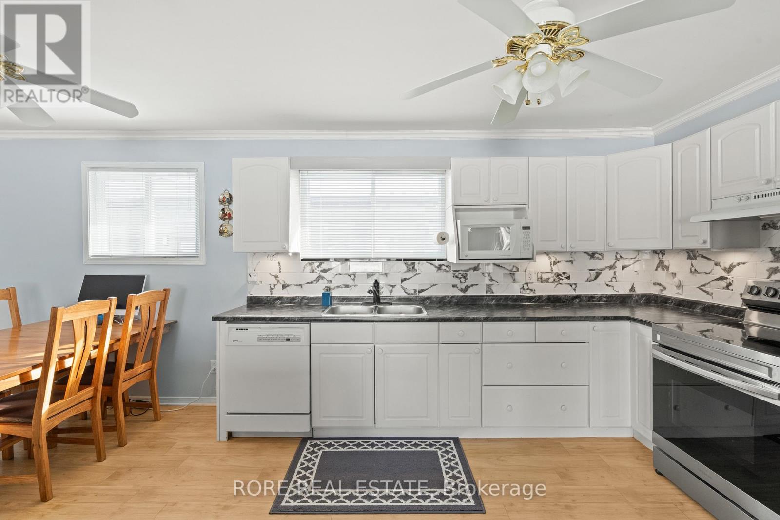 Photo 21 of 128 Cook Avenue, Fort Erie ON