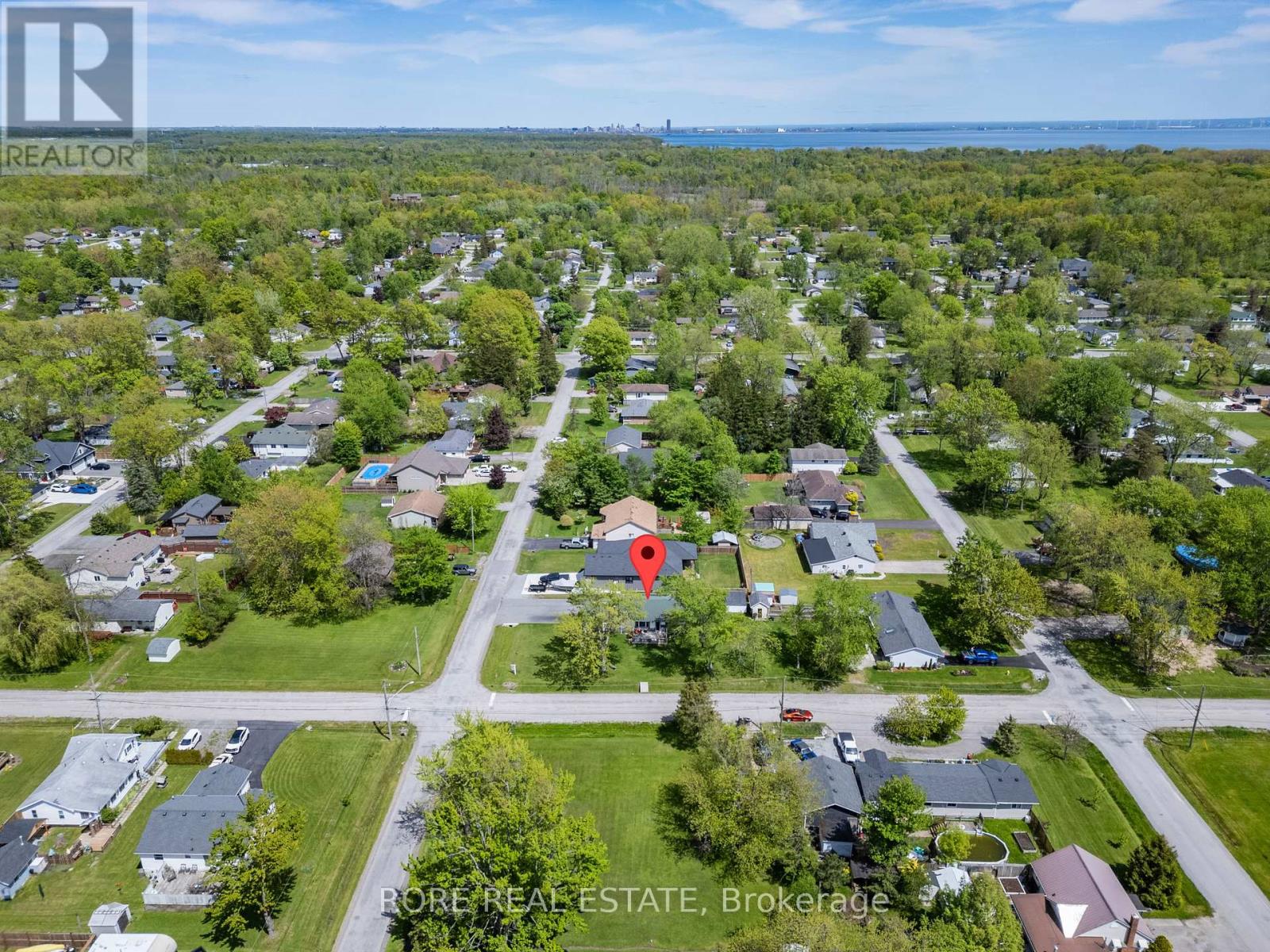 Photo 13 of 128 Cook Avenue, Fort Erie ON
