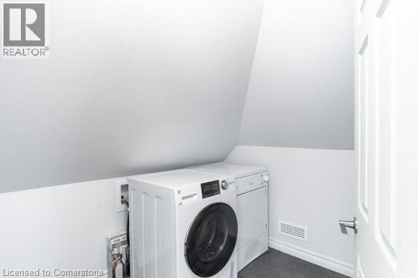 Photo 9 of 45 Fairleigh Avenue N Unit 2, Hamilton ON