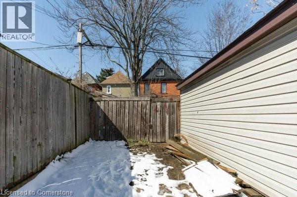 Photo 2 of 45 Fairleigh Avenue N Unit 2, Hamilton ON