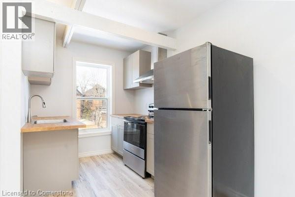Photo 5 of 45 Fairleigh Avenue N Unit 2, Hamilton ON
