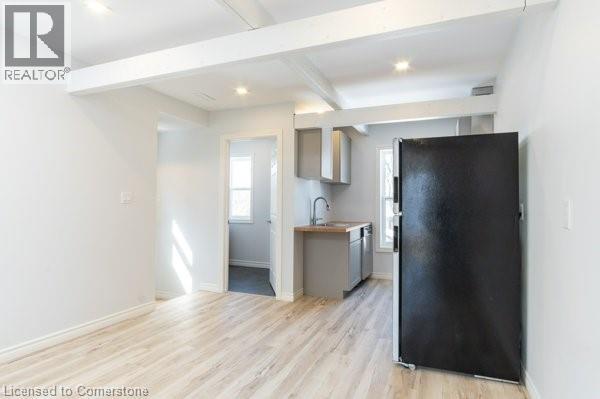 Photo 14 of 45 Fairleigh Avenue N Unit 2, Hamilton ON