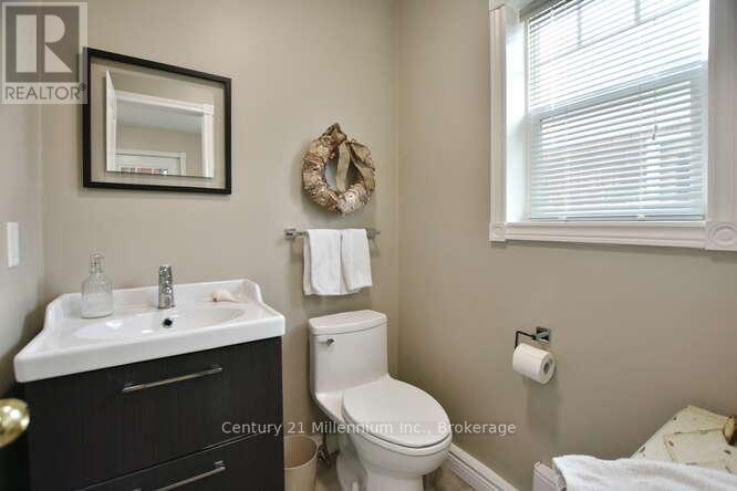 Photo 30 of 680 Mountain Road, Collingwood ON