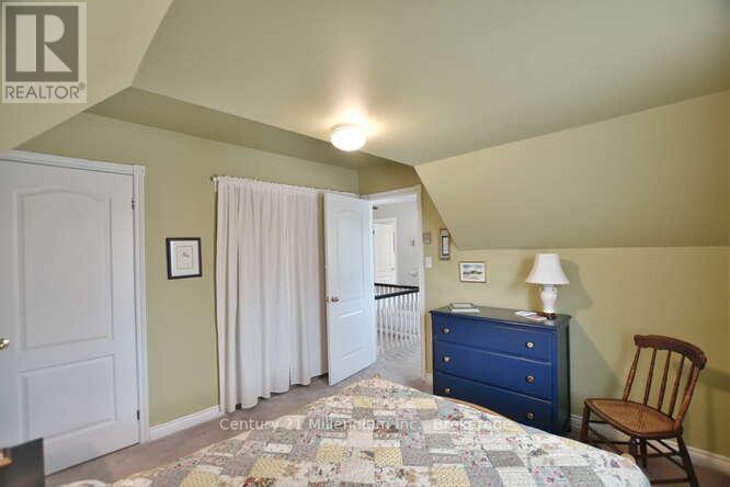 Photo 2 of 680 Mountain Road, Collingwood ON