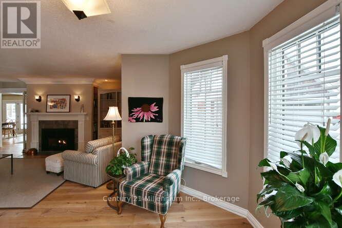 Photo 8 of 680 Mountain Road, Collingwood ON