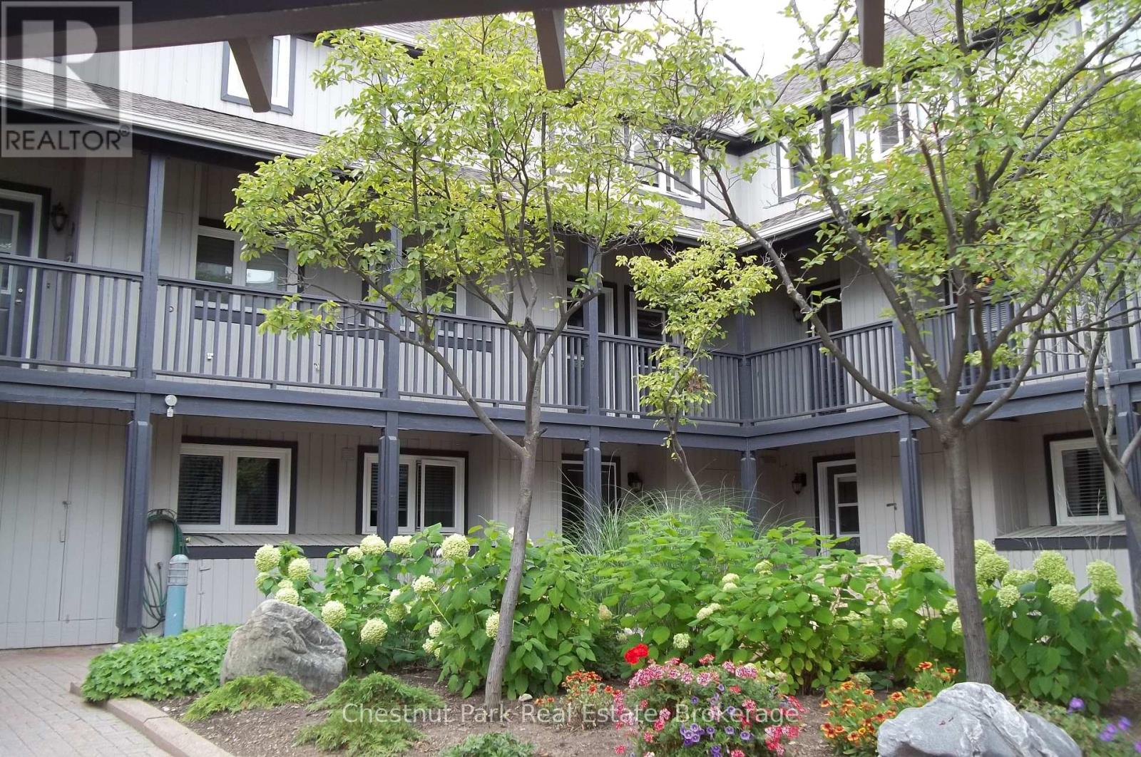 Photo 6 of 832 Suncrest Circle, Collingwood ON