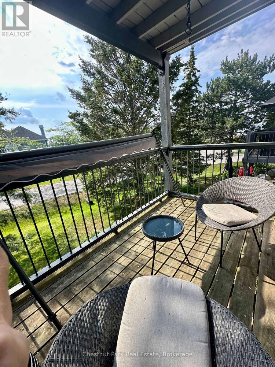 Photo 5 of 832 Suncrest Circle, Collingwood ON