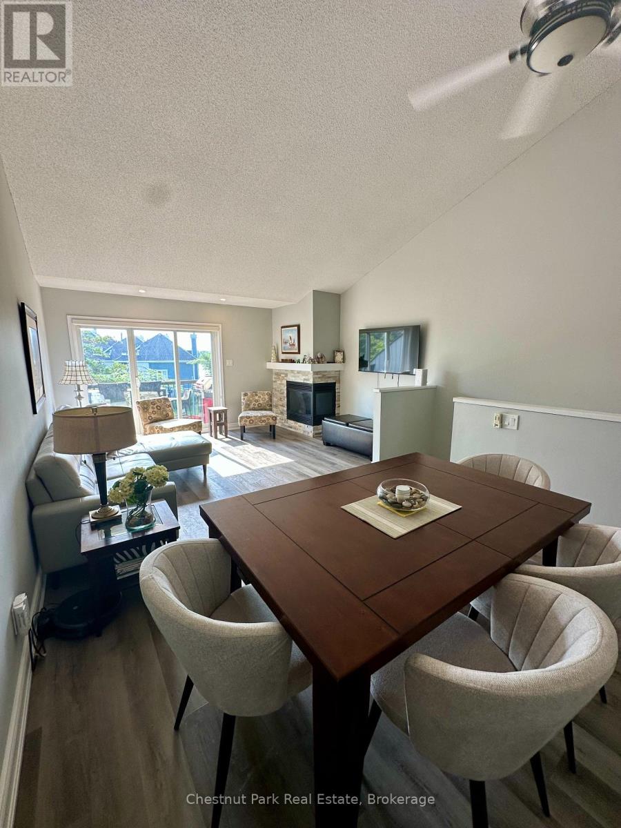 Photo 12 of 832 Suncrest Circle, Collingwood ON