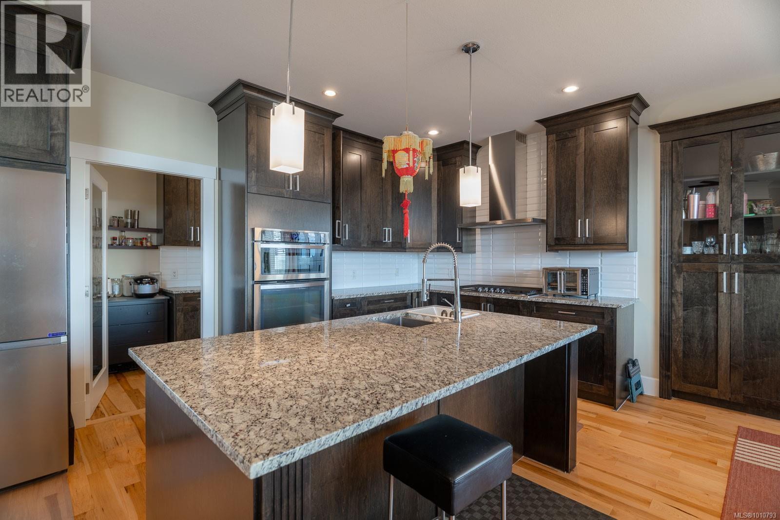 Photo 8 of 4626 Sheridan Ridge Rd, Nanaimo BC
