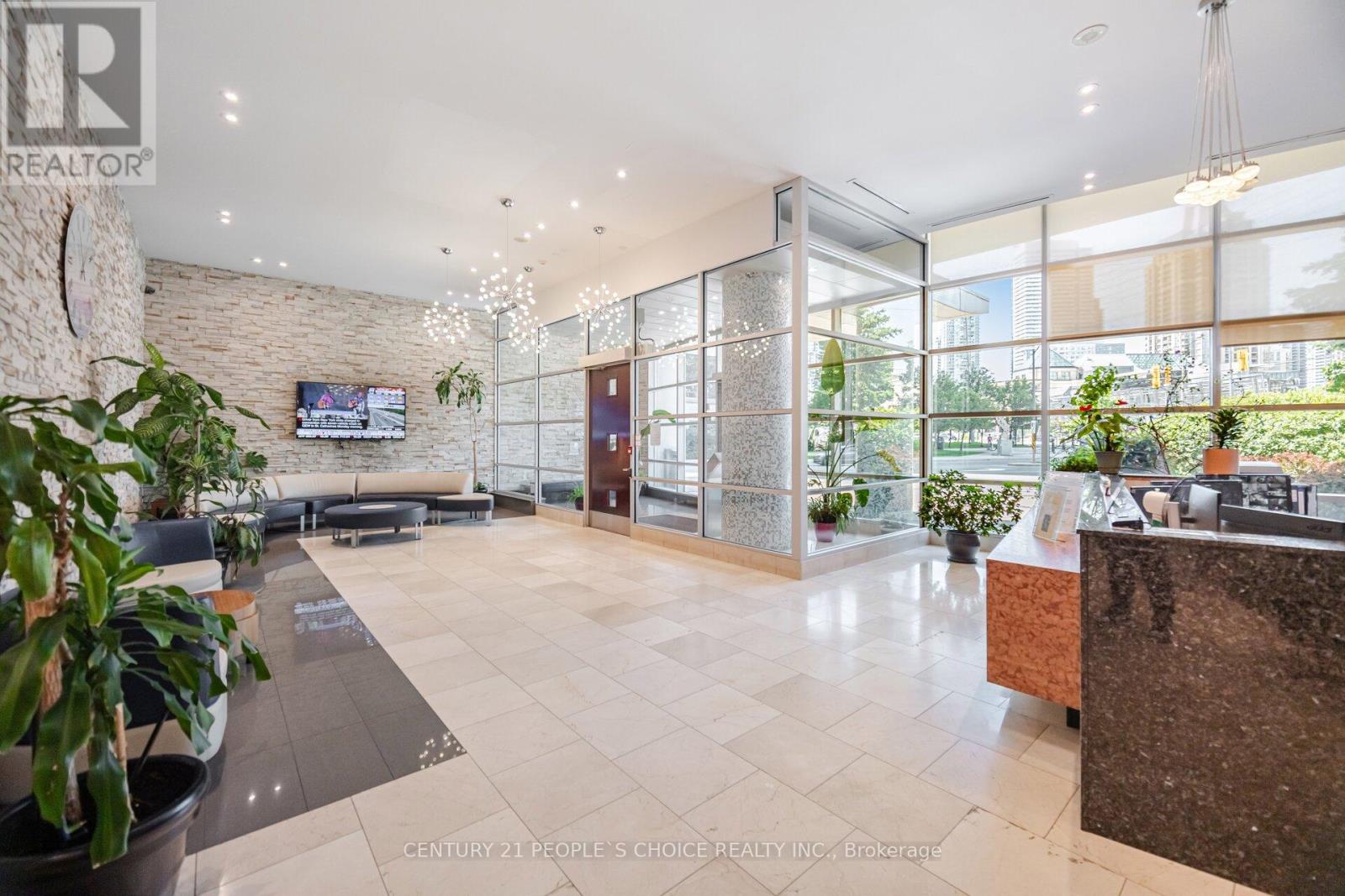 Photo 8 of 3304 3939 Duke Of York Boulevard, Mississauga ON