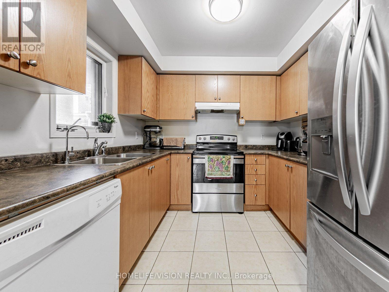 Photo 10 of 10 Odoardo Disanto Circle, Toronto ON