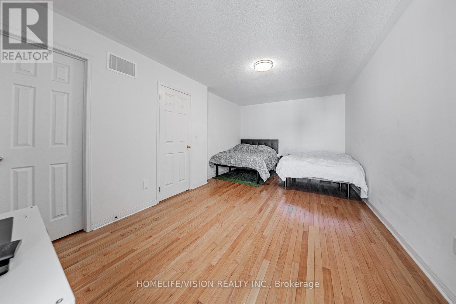 Photo 26 of 10 Odoardo Disanto Circle, Toronto ON