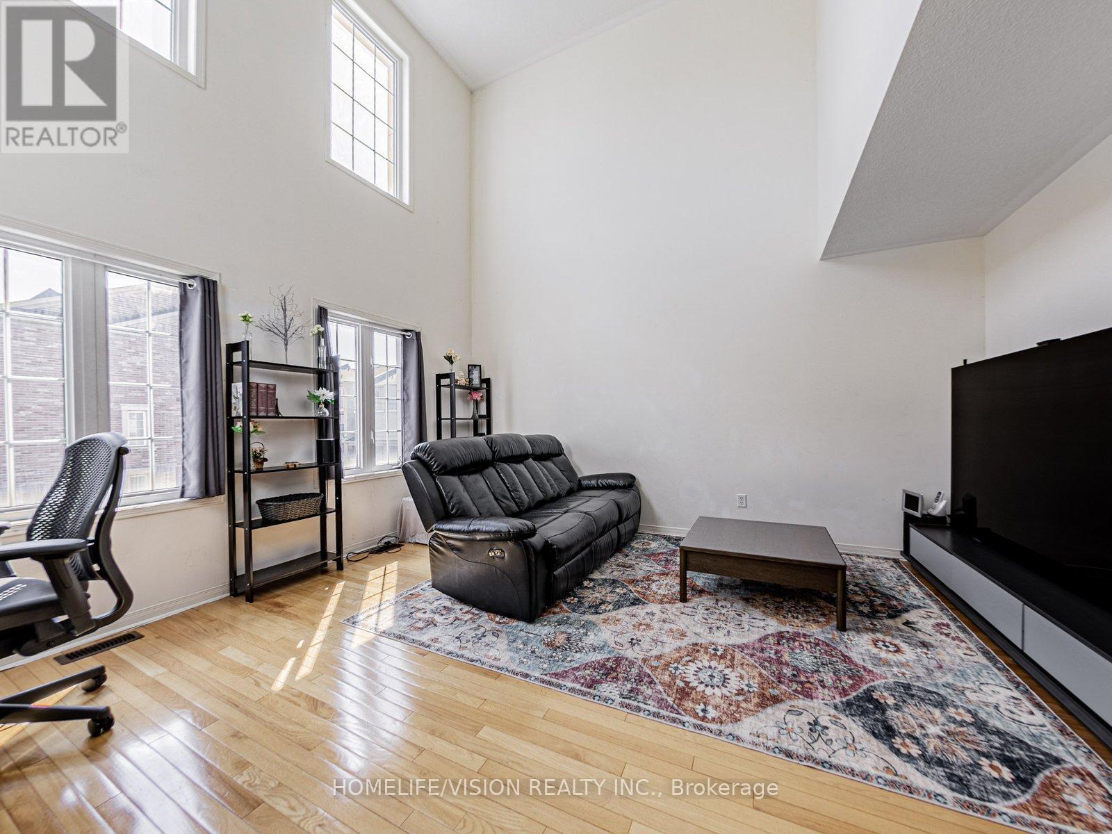 Photo 27 of 10 Odoardo Disanto Circle, Toronto ON