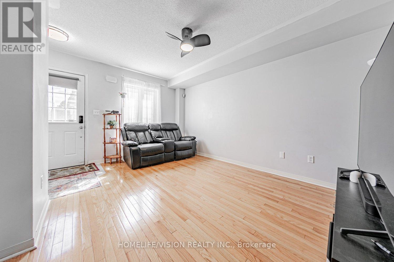 Photo 21 of 10 Odoardo Disanto Circle, Toronto ON