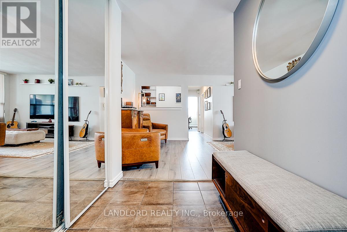 Photo 4 of 1606 335 Mill Road, Toronto ON