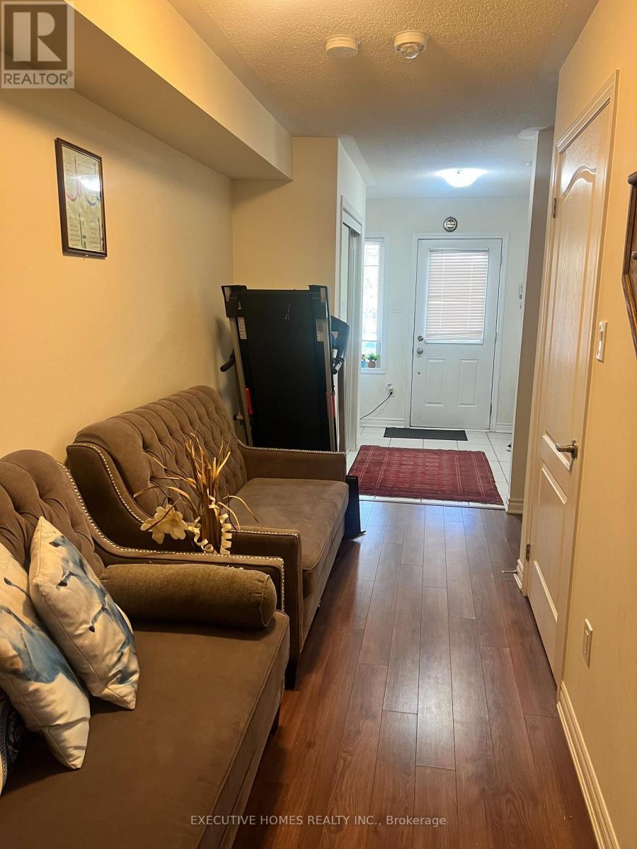 Photo 3 of 288 Reis Place, Milton ON