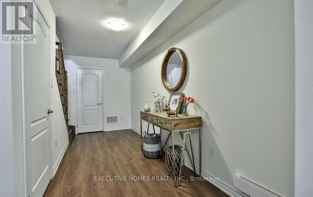 Photo 23 of 288 Reis Place, Milton ON
