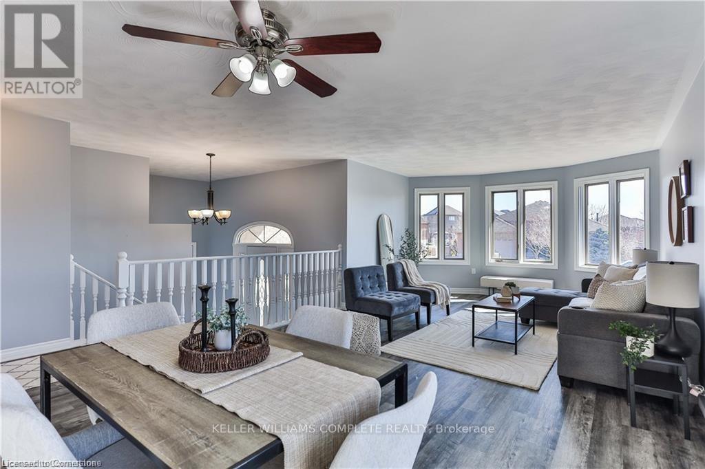 Photo 34 of 98 Thomas Avenue, Brantford ON