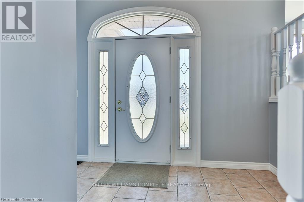 Photo 6 of 98 Thomas Avenue, Brantford ON