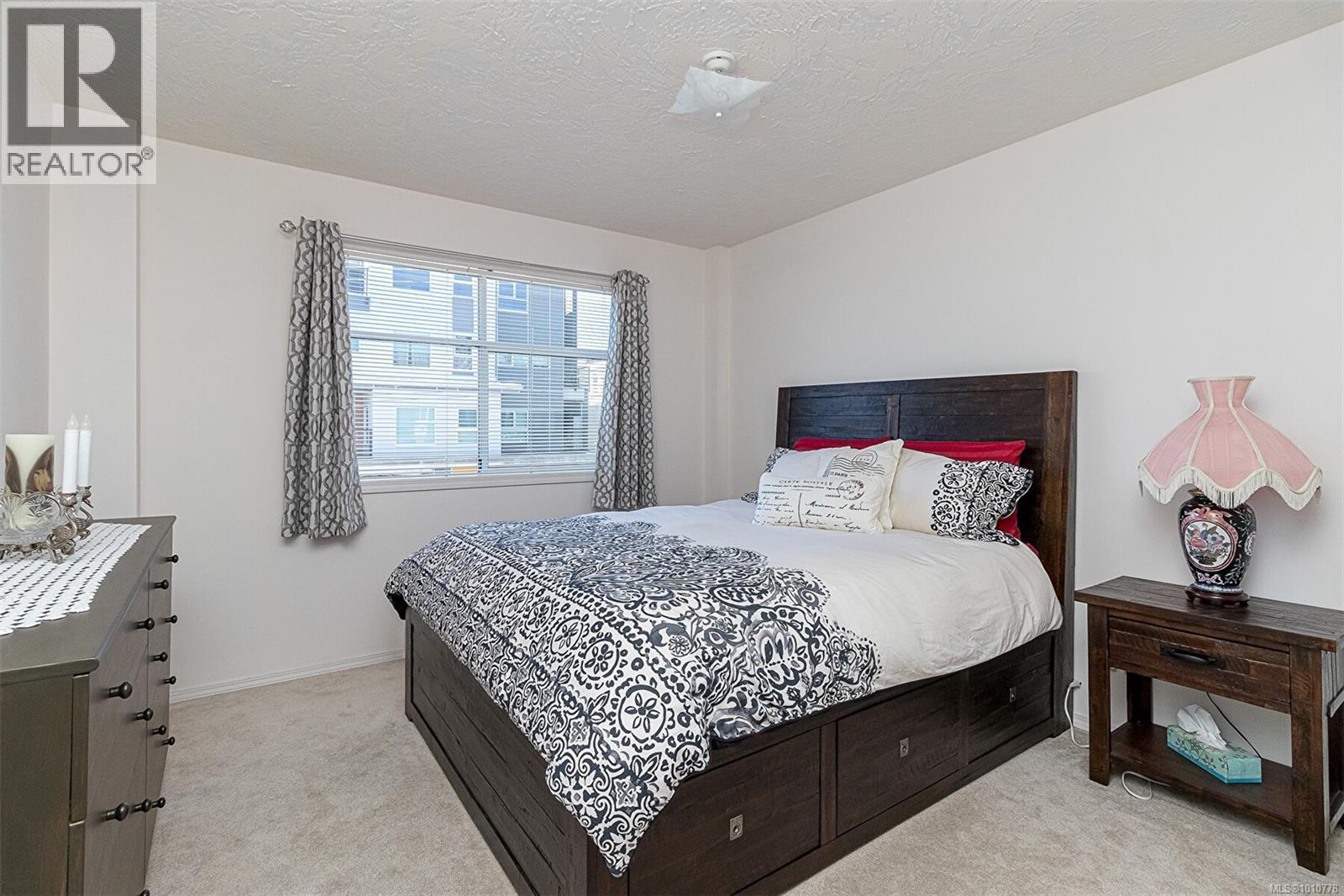 Photo 23 of 204 9717 Third St, Sidney BC