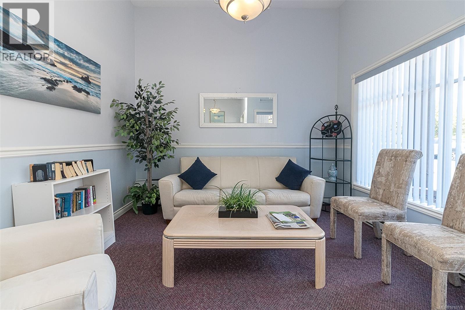 Photo 18 of 204 9717 Third St, Sidney BC