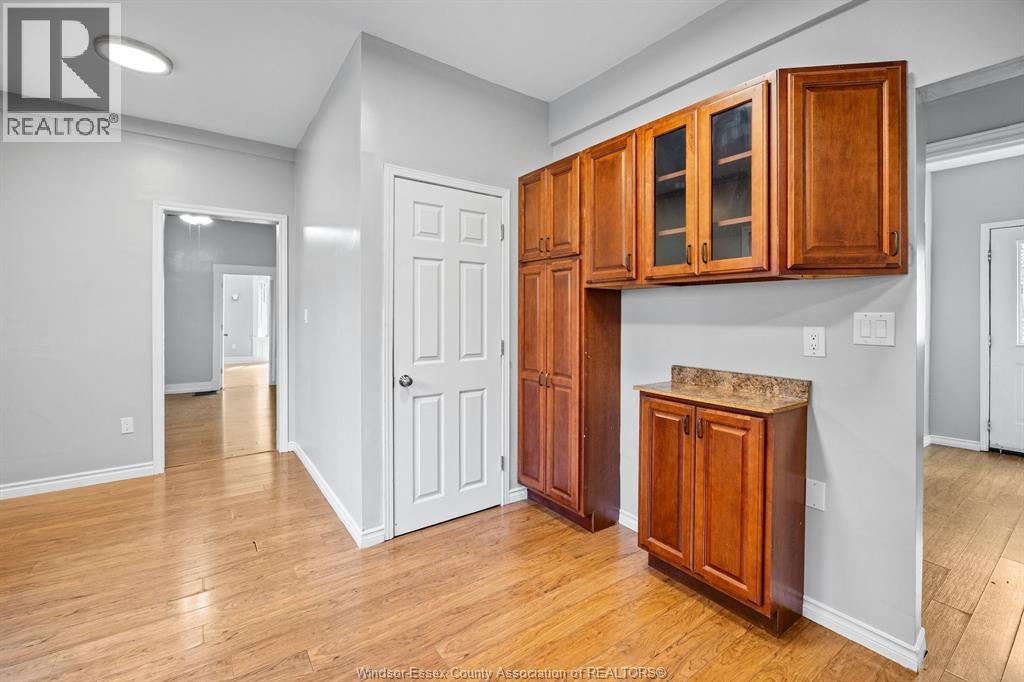 Photo 12 of 353 359 Louis, Windsor ON