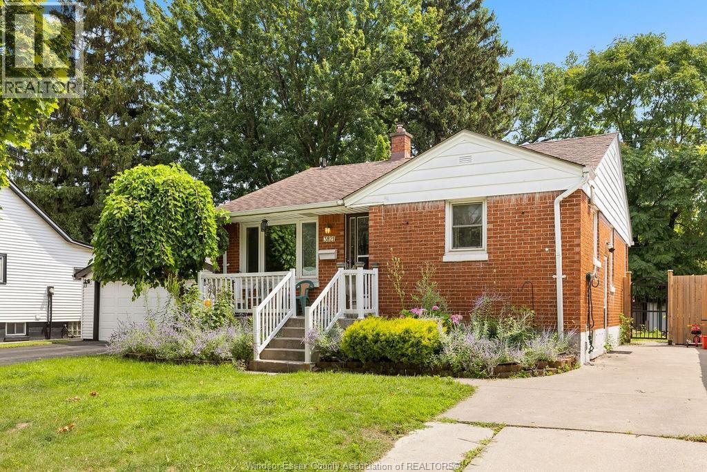 Photo 9 of 3821 Vaughan Street, Windsor ON
