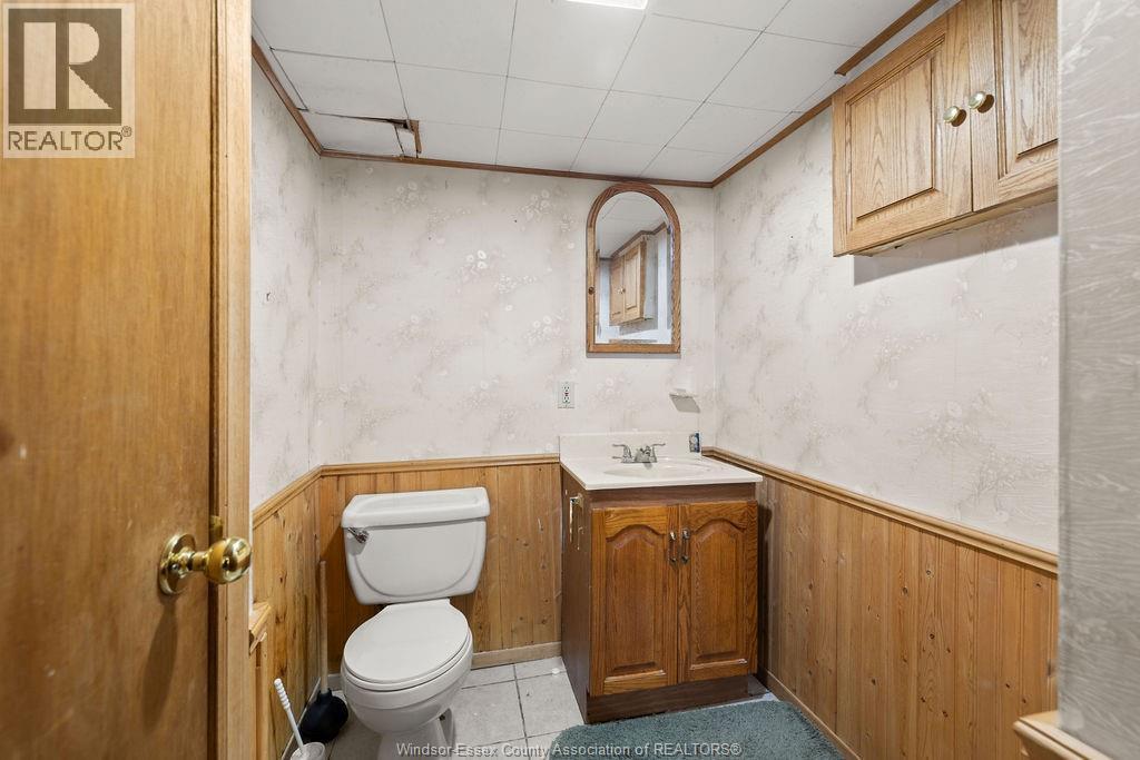 Photo 13 of 3821 Vaughan Street, Windsor ON
