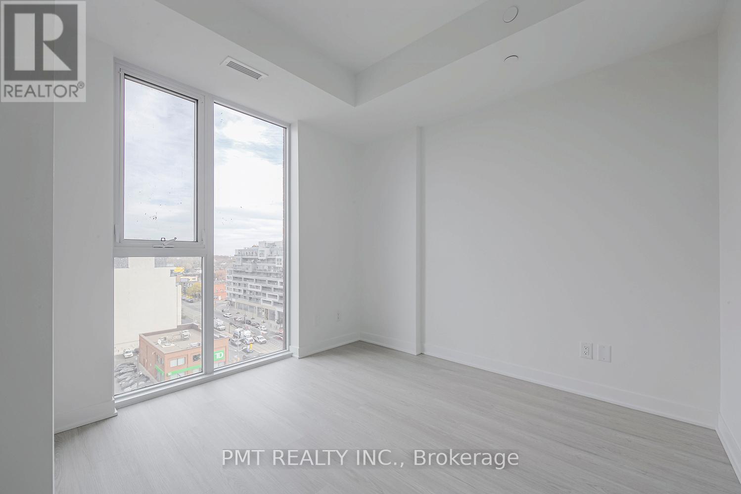 Photo 13 of 1004 185 Alberta Avenue, Toronto ON