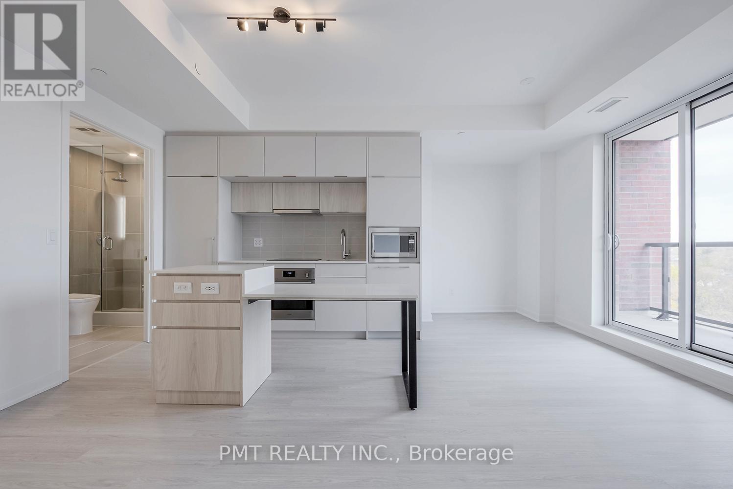 Photo 2 of 1004 185 Alberta Avenue, Toronto ON