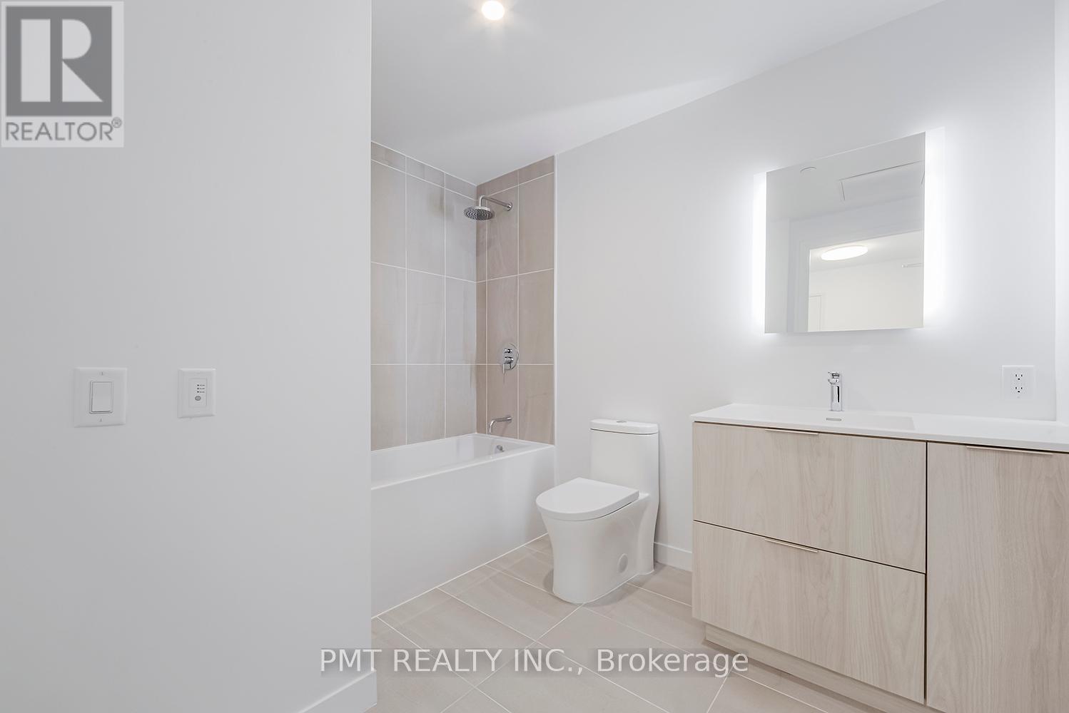 Photo 16 of 1004 185 Alberta Avenue, Toronto ON
