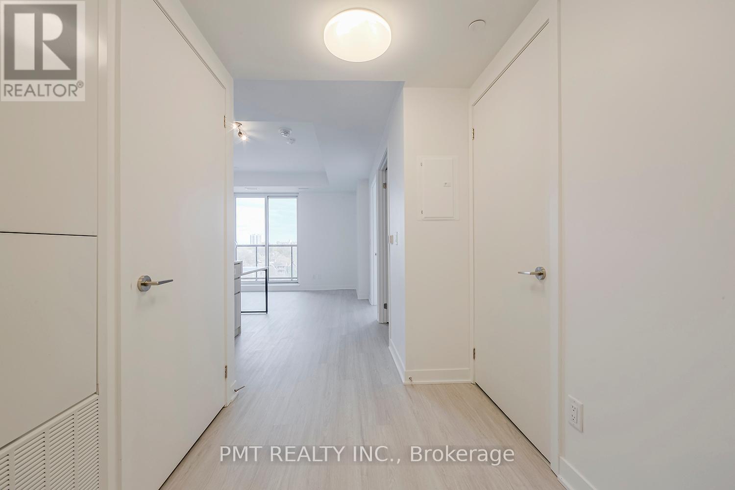 Photo 1 of 1004 185 Alberta Avenue, Toronto ON