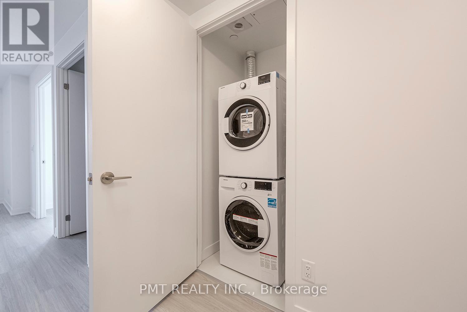 Photo 9 of 1004 185 Alberta Avenue, Toronto ON