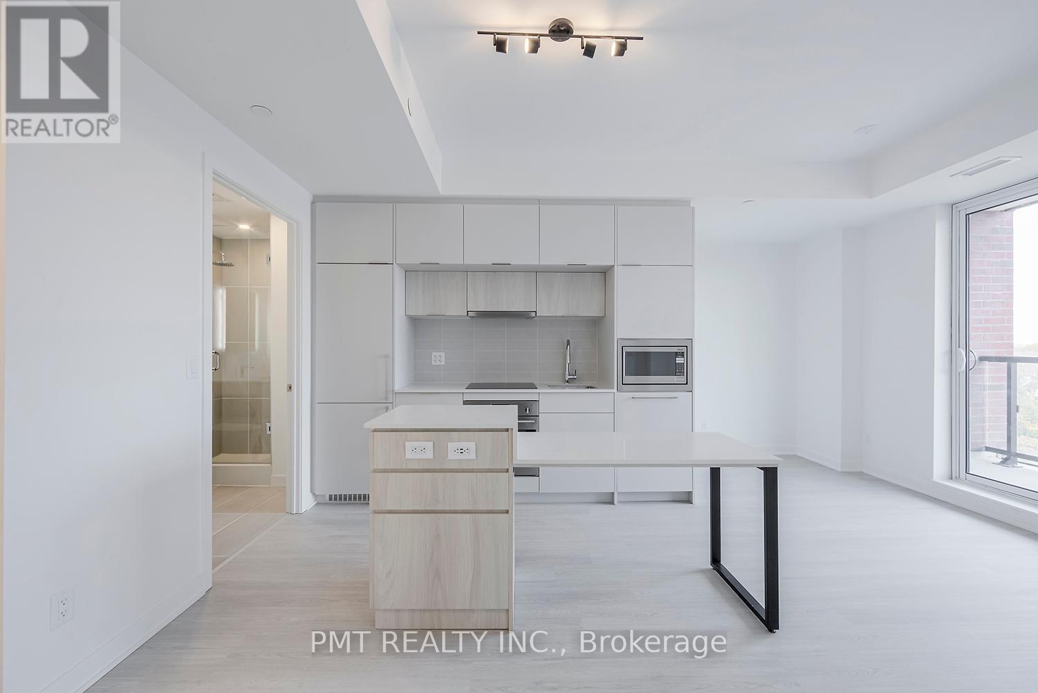 Photo 7 of 1004 185 Alberta Avenue, Toronto ON