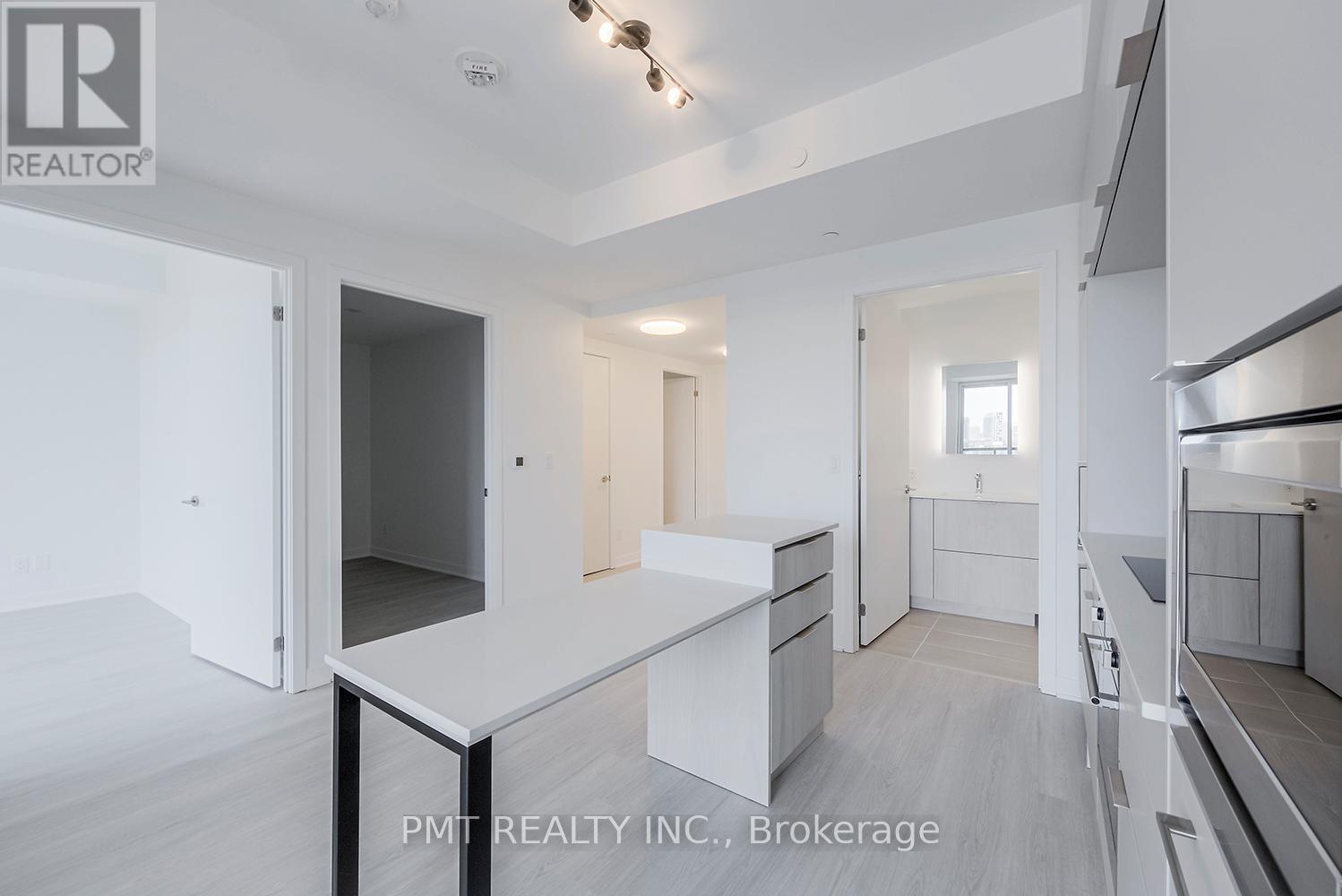 Photo 21 of 1004 185 Alberta Avenue, Toronto ON