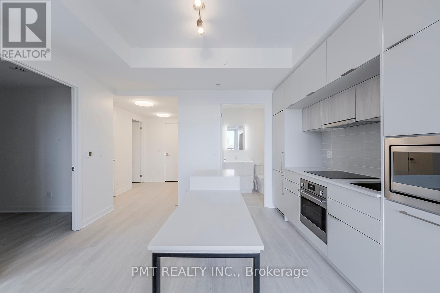 Photo 8 of 1004 185 Alberta Avenue, Toronto ON
