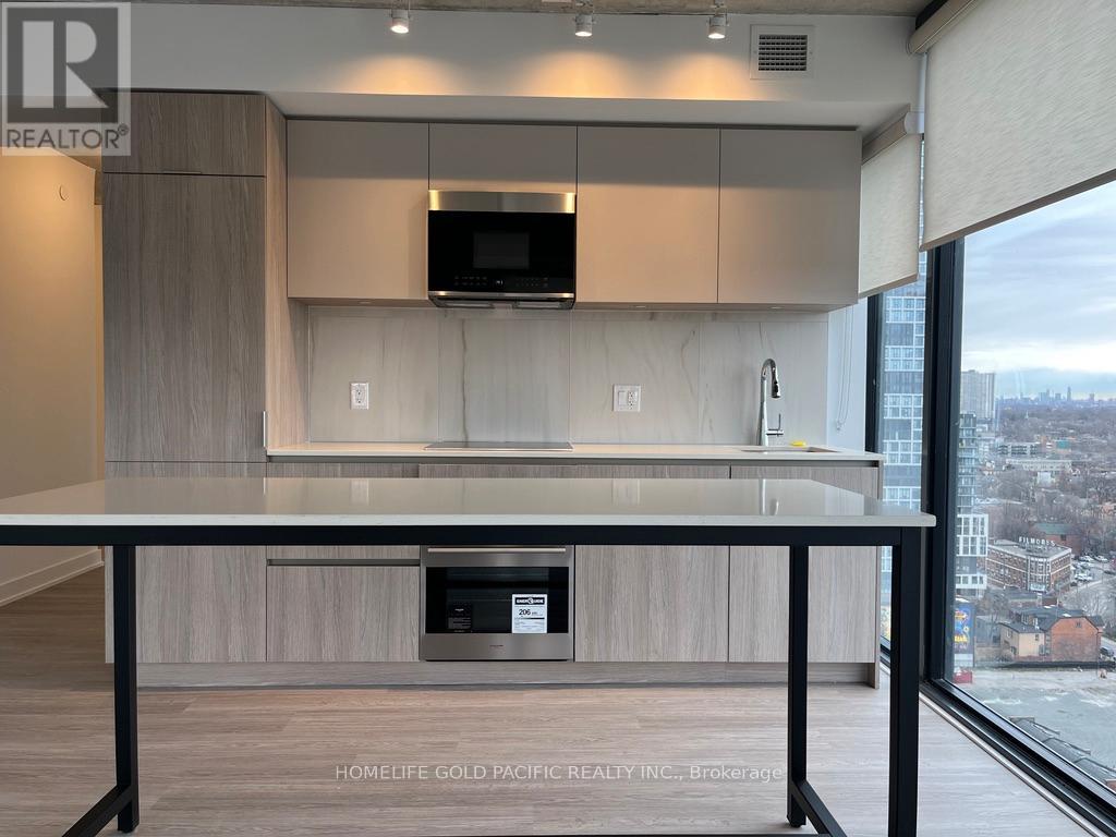 Photo 2 of 2107 47 Mutual Street, Toronto ON