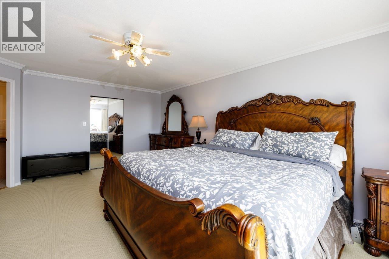 Photo 16 of 4549 Portland Street, Burnaby BC