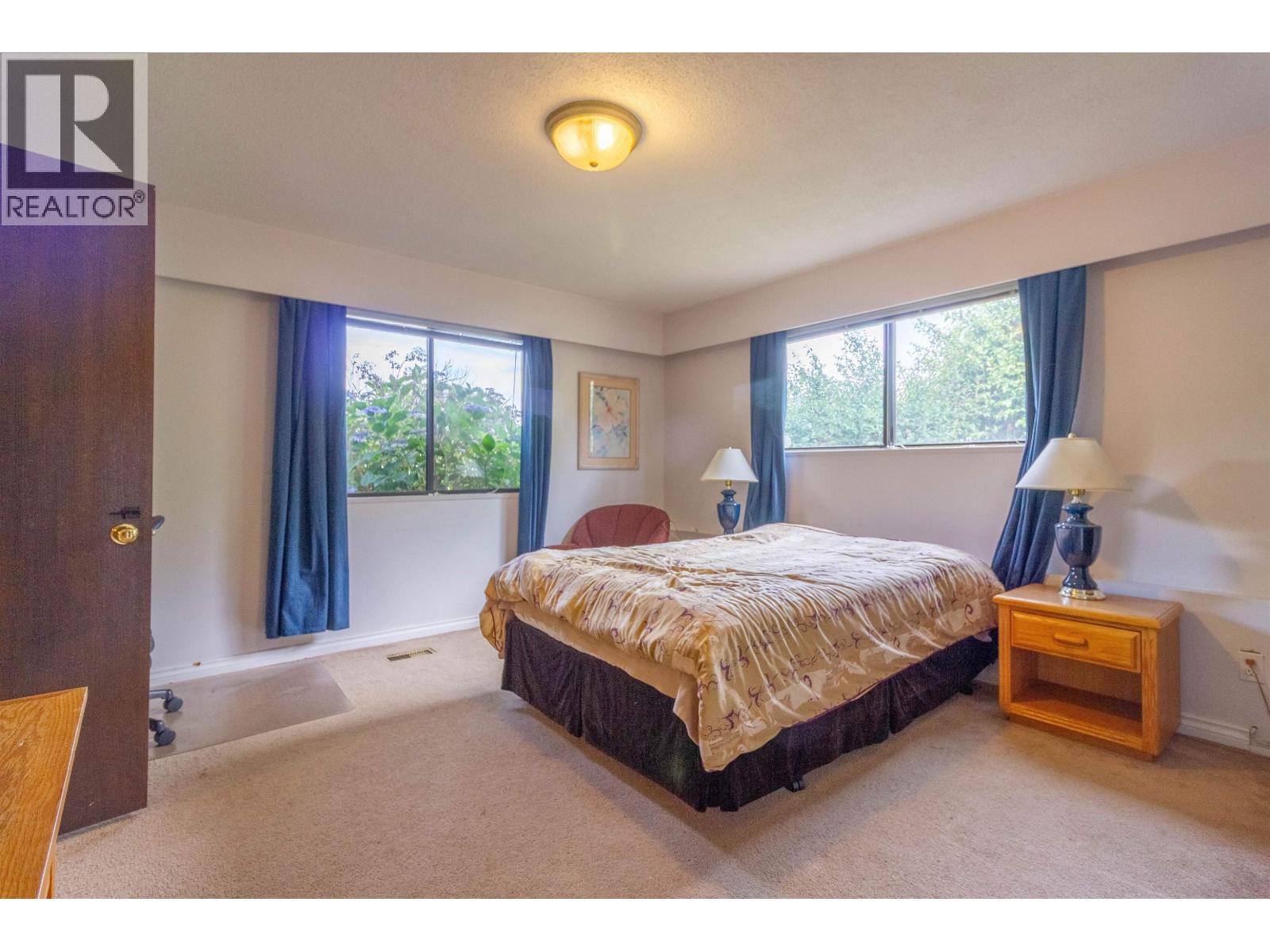 Photo 28 of 1450 Howard Avenue, Burnaby BC