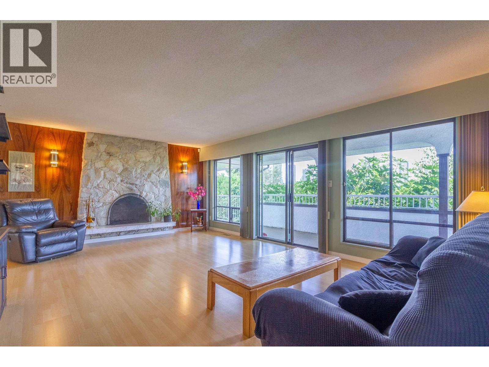 Photo 2 of 1450 Howard Avenue, Burnaby BC