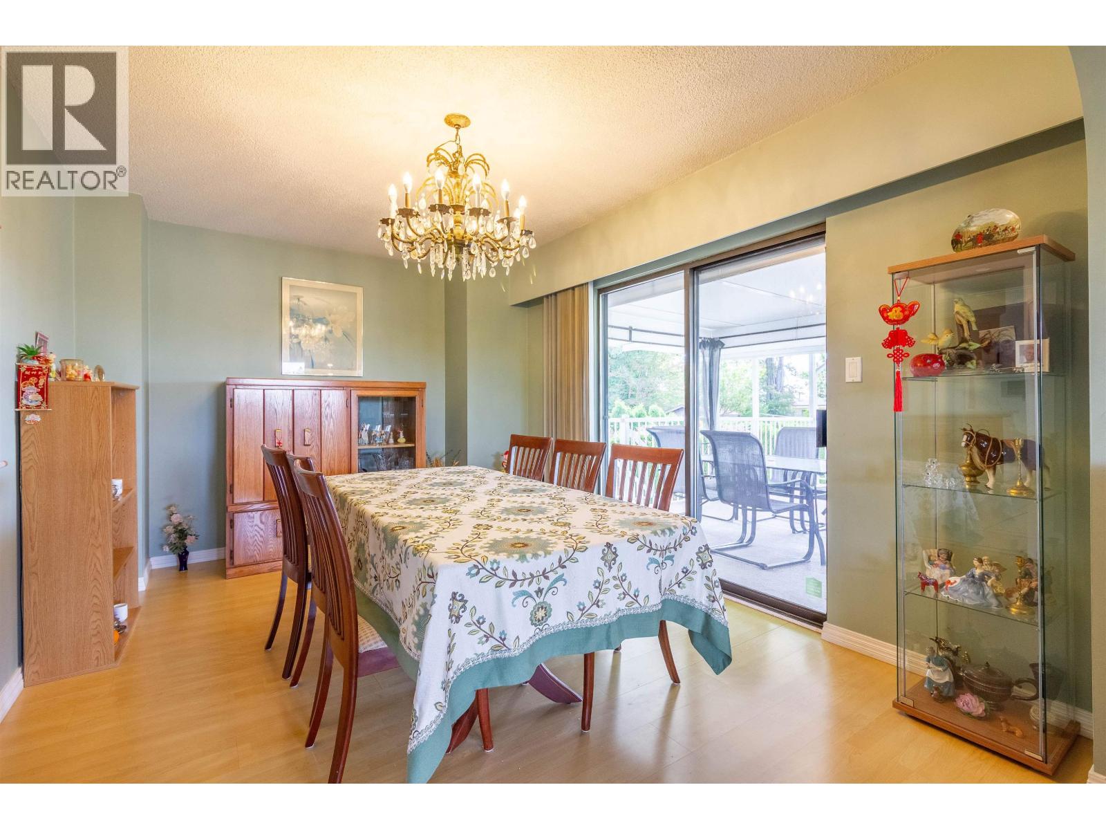Photo 6 of 1450 Howard Avenue, Burnaby BC