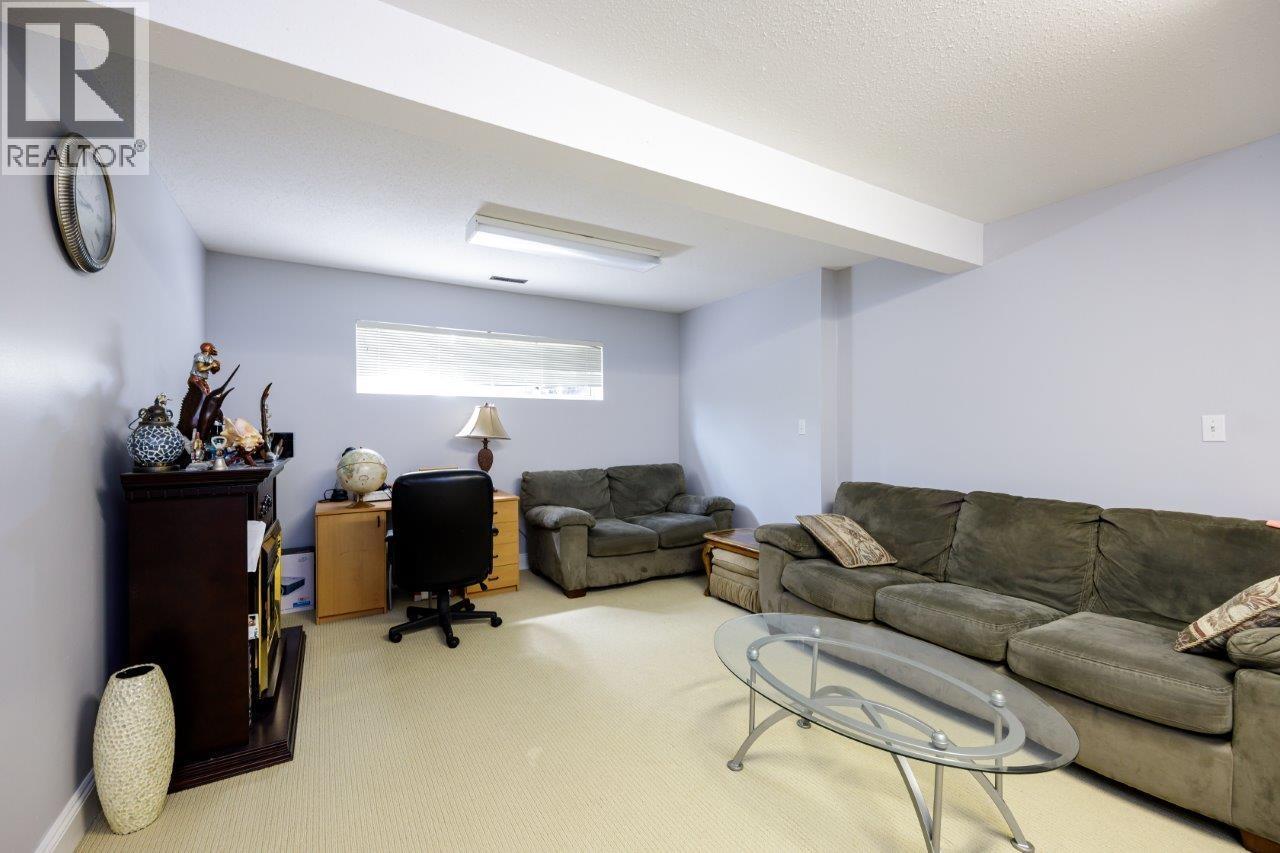Photo 22 of 4549 Portland Street, Burnaby BC