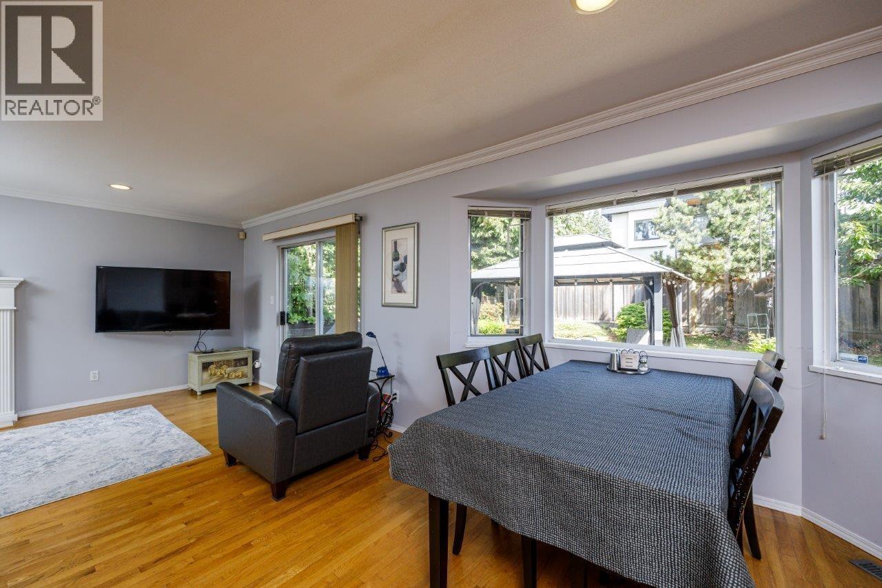 Photo 10 of 4549 Portland Street, Burnaby BC