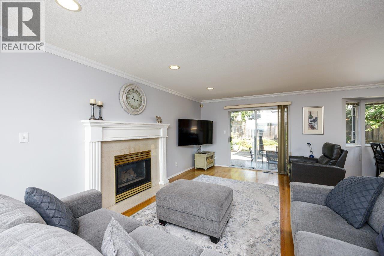 Photo 13 of 4549 Portland Street, Burnaby BC