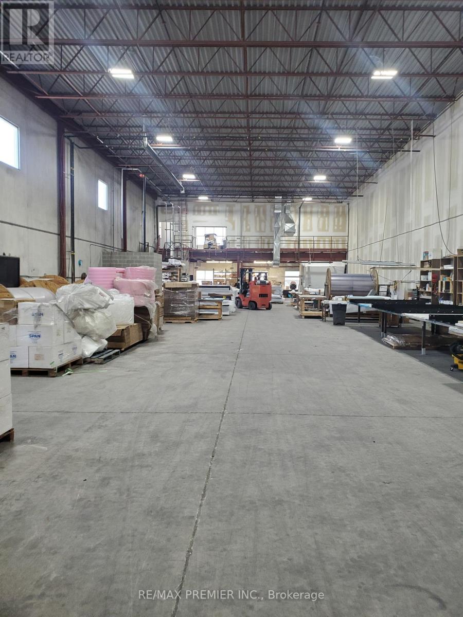 Photo 9 of B 220 Creditview Road, Vaughan ON