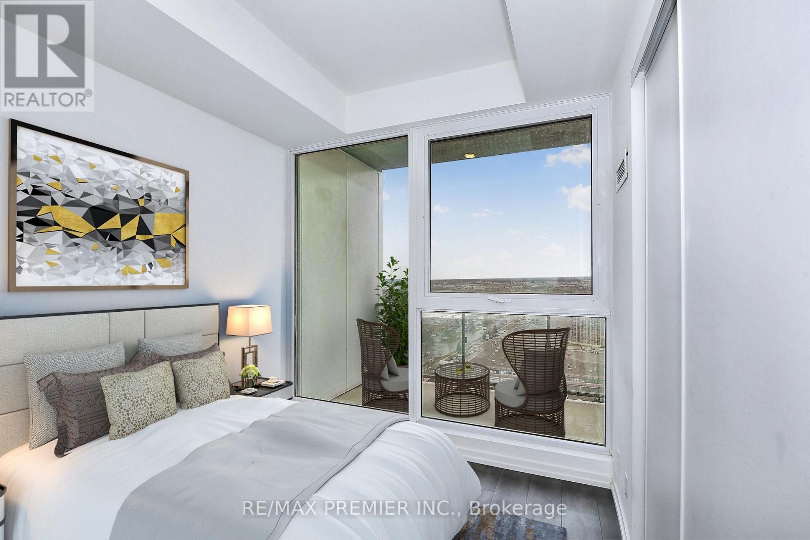 Photo 15 of 1703 1000 Portage Parkway, Vaughan ON