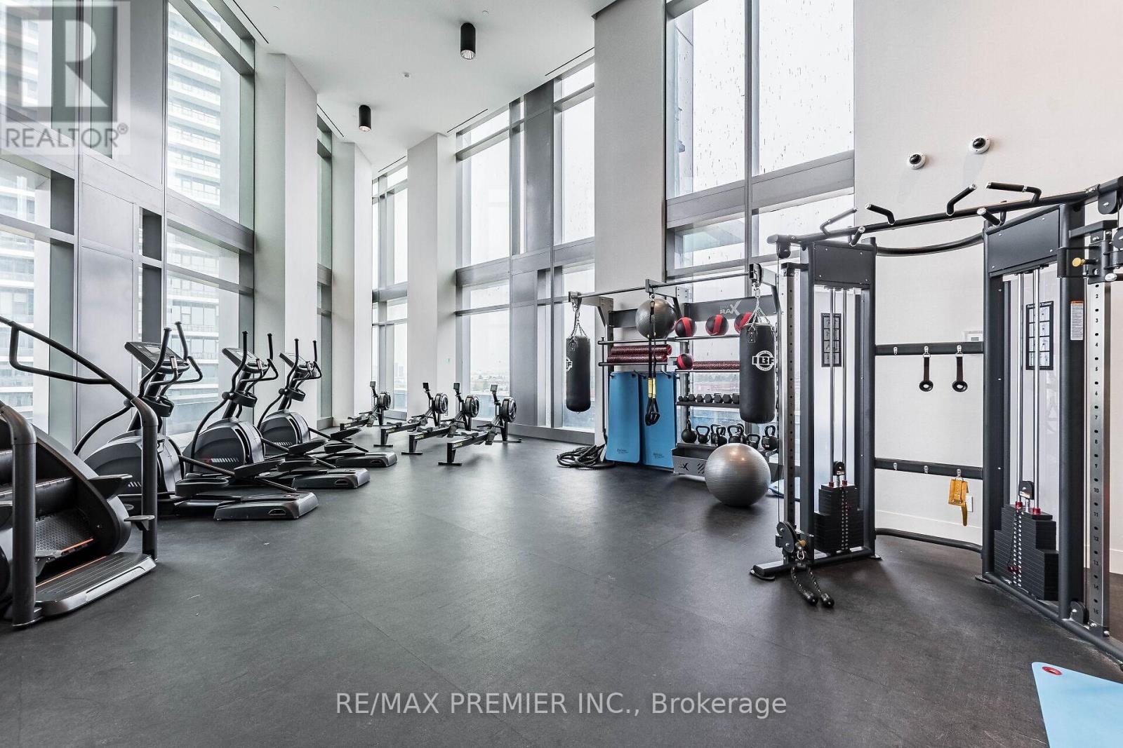 Photo 35 of 1703 1000 Portage Parkway, Vaughan ON