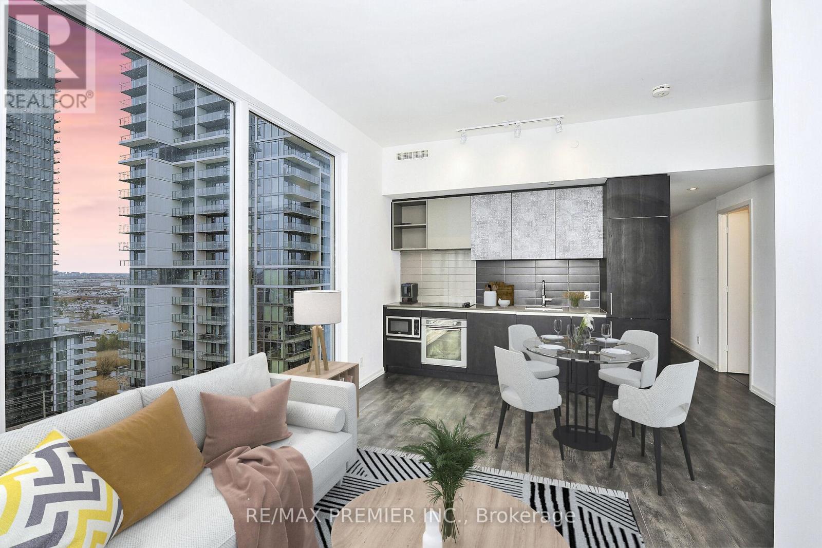 Photo 7 of 1703 1000 Portage Parkway, Vaughan ON