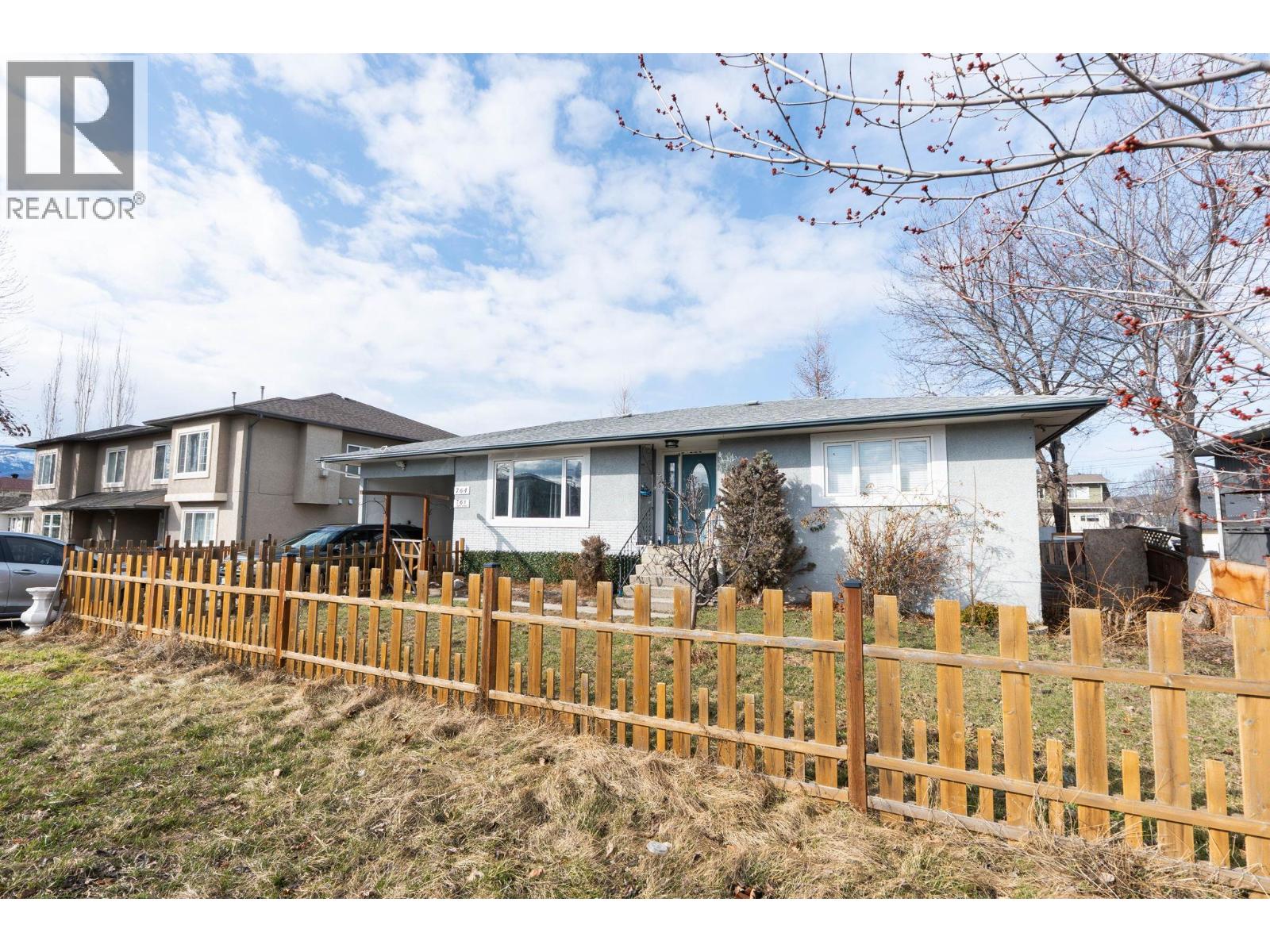Photo 7 of 764 Francis Avenue, Kelowna BC