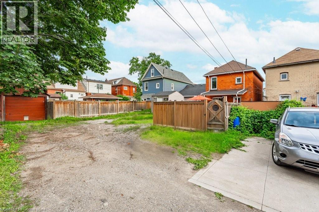 Photo 31 of 63 Beechwood Avenue, Hamilton ON